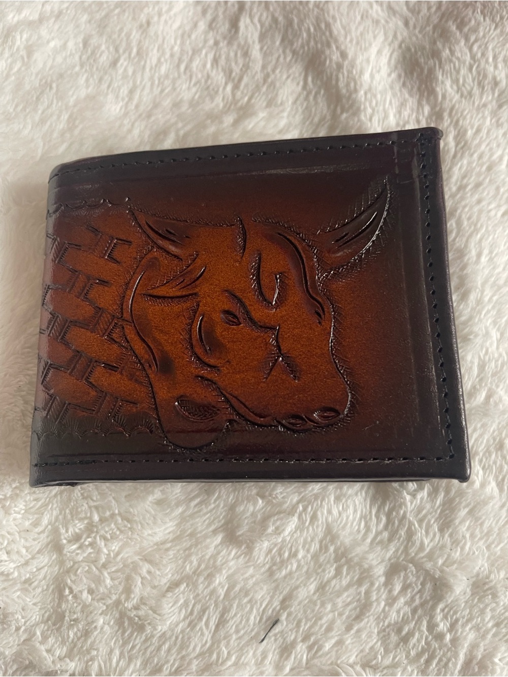 Hand-Tooled Brown Leather Card & Key Wallet with Bull Motif